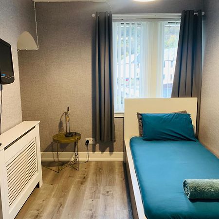 Nevis Rooms - Self Check In With Free Onsite Parking Inverlochy Екстер'єр фото
