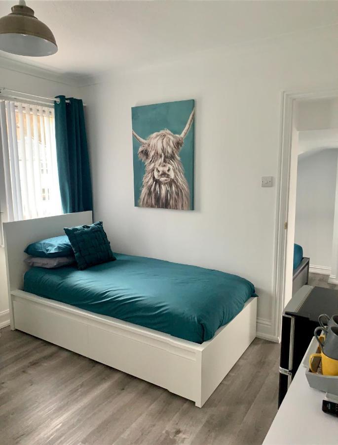 Nevis Rooms - Self Check In With Free Onsite Parking Inverlochy Екстер'єр фото