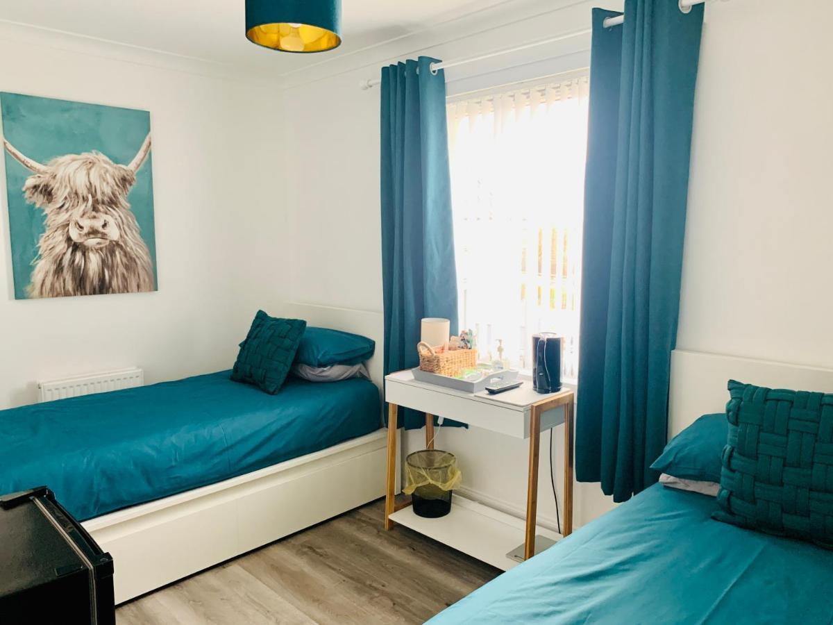 Nevis Rooms - Self Check In With Free Onsite Parking Inverlochy Екстер'єр фото