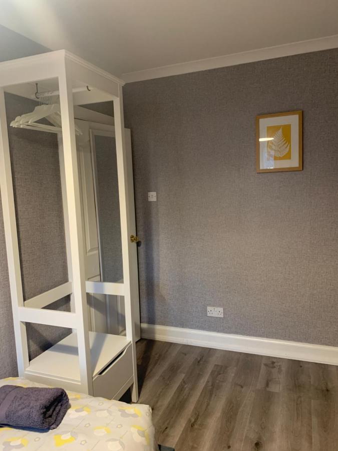 Nevis Rooms - Self Check In With Free Onsite Parking Inverlochy Екстер'єр фото