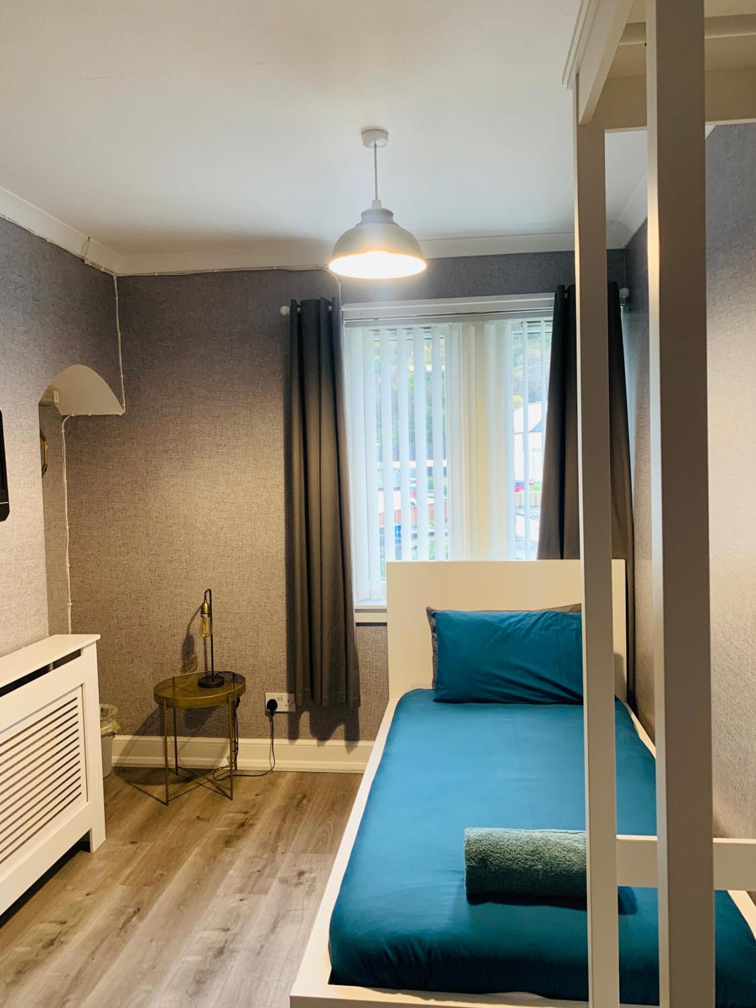 Nevis Rooms - Self Check In With Free Onsite Parking Inverlochy Екстер'єр фото