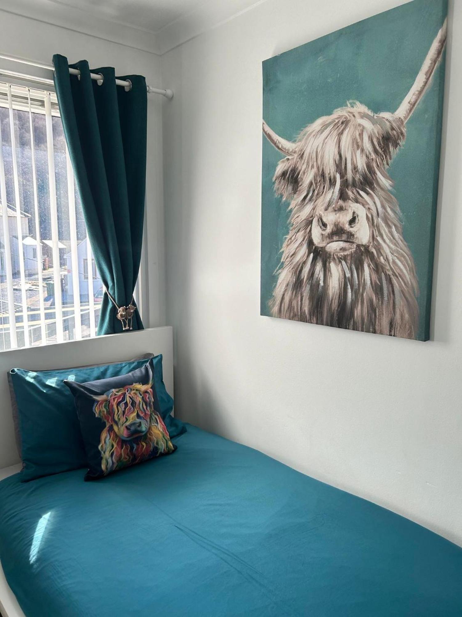 Nevis Rooms - Self Check In With Free Onsite Parking Inverlochy Екстер'єр фото